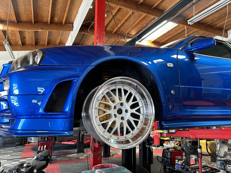 Wheel and tire setup at Dynamic Autoworks