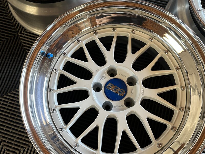 Wheel and tire setup at Dynamic Autoworks